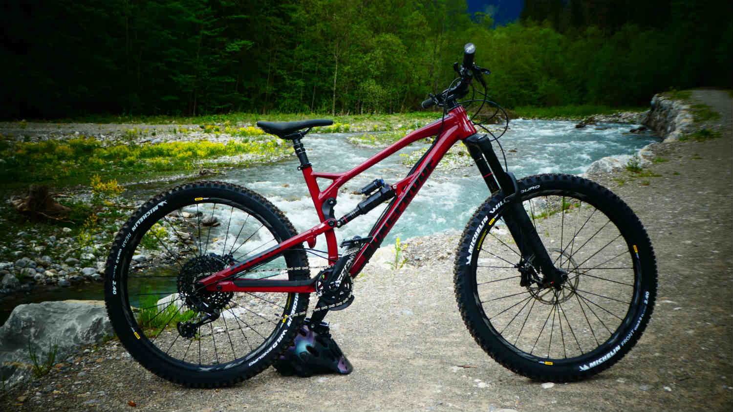 nukeproof downhill mountain bike