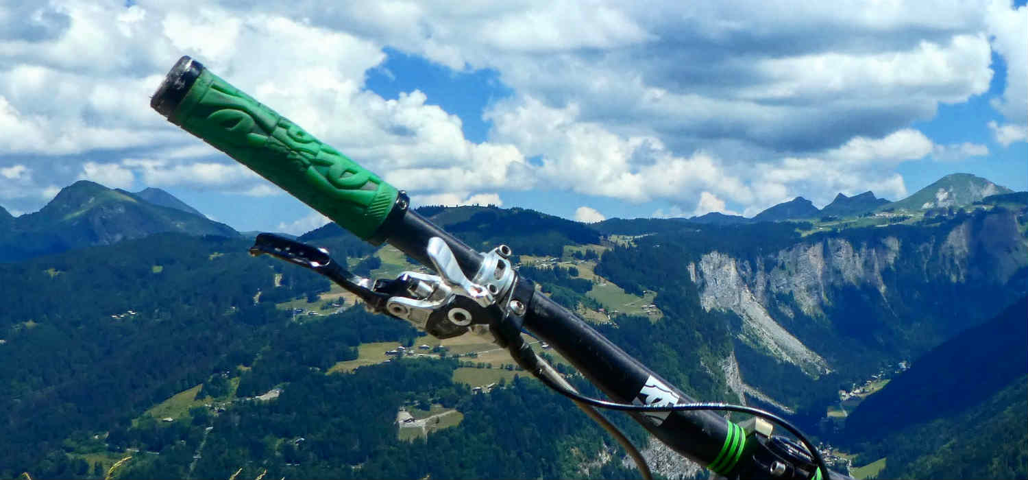 mountain bike dropper seatpost