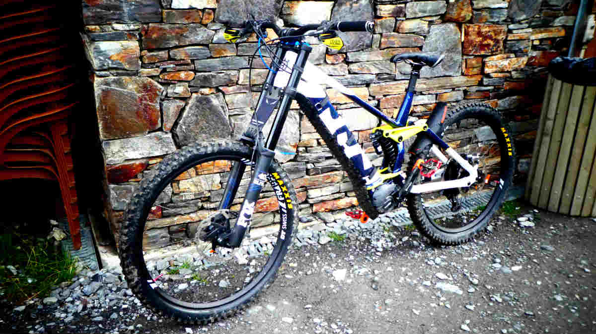 what is an electric mountain bike