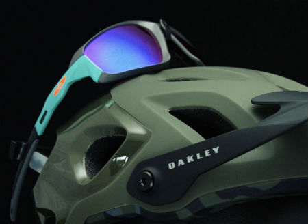 Oakley Drt5 Helmet