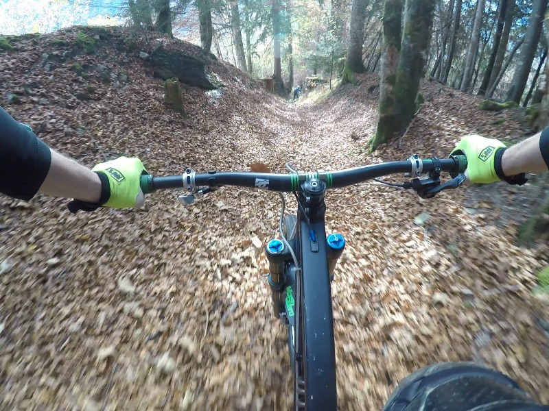 Enduro v trail discount bike