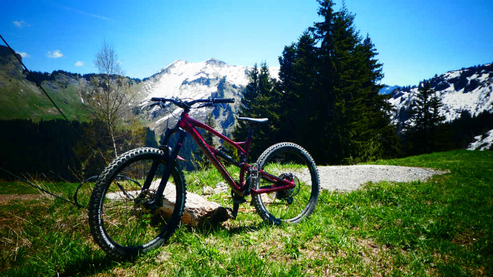 Enduro Bike vs Trail Bike - nuke proof mega