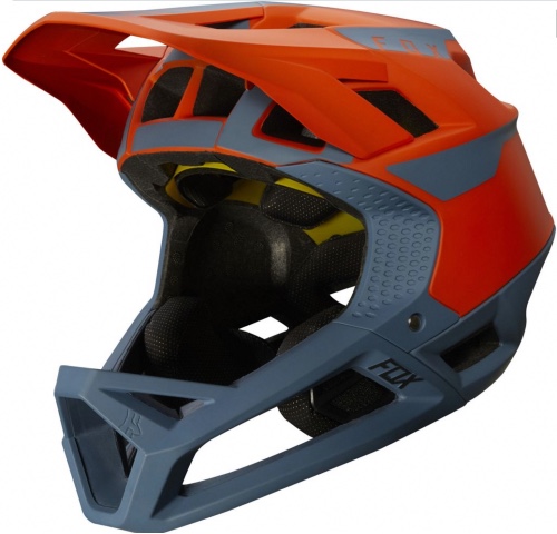 Mountain Bike Equipment Beginners - wear a helmet